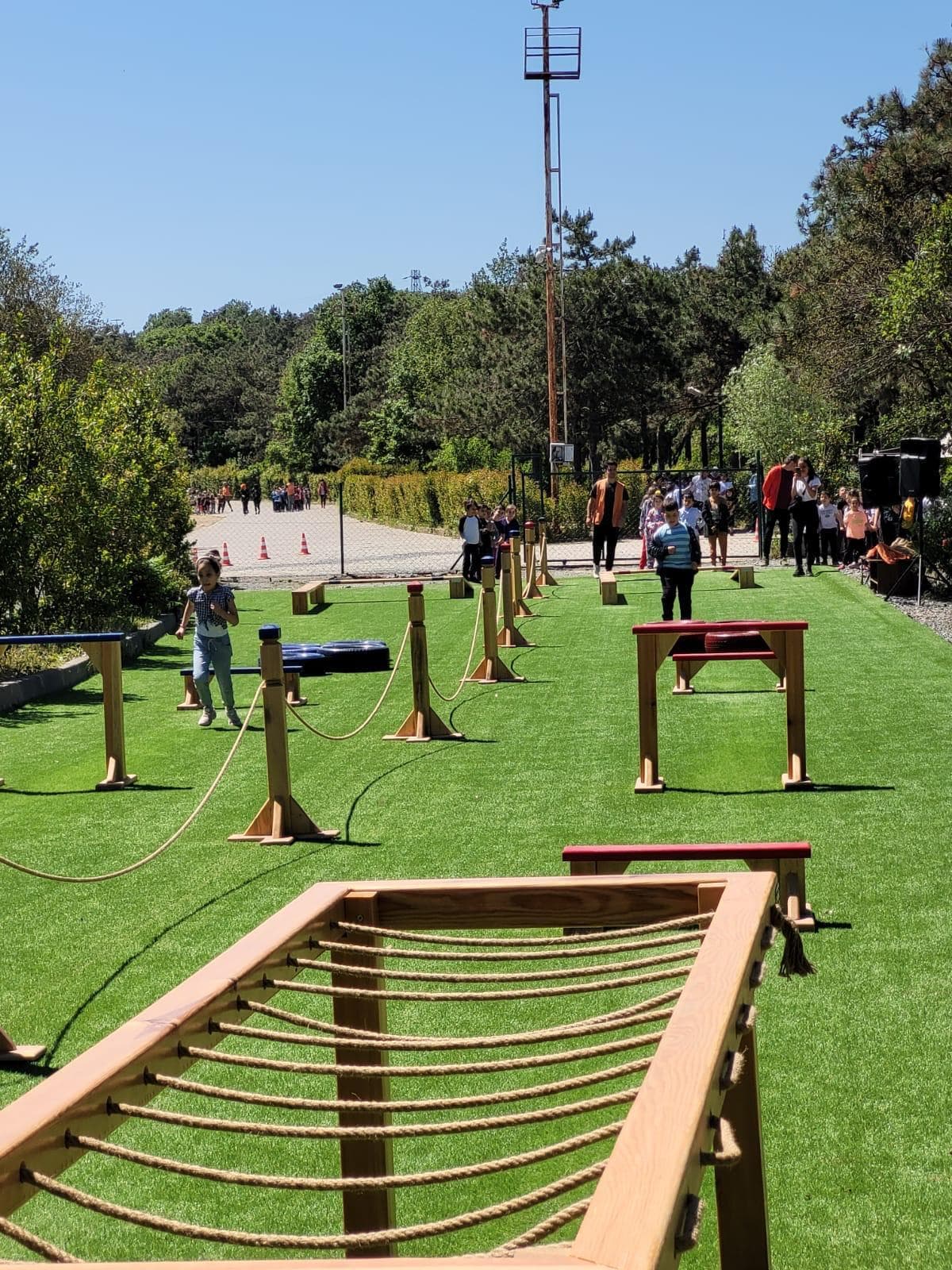 ADEN Çocuk Köyü kapak görseli